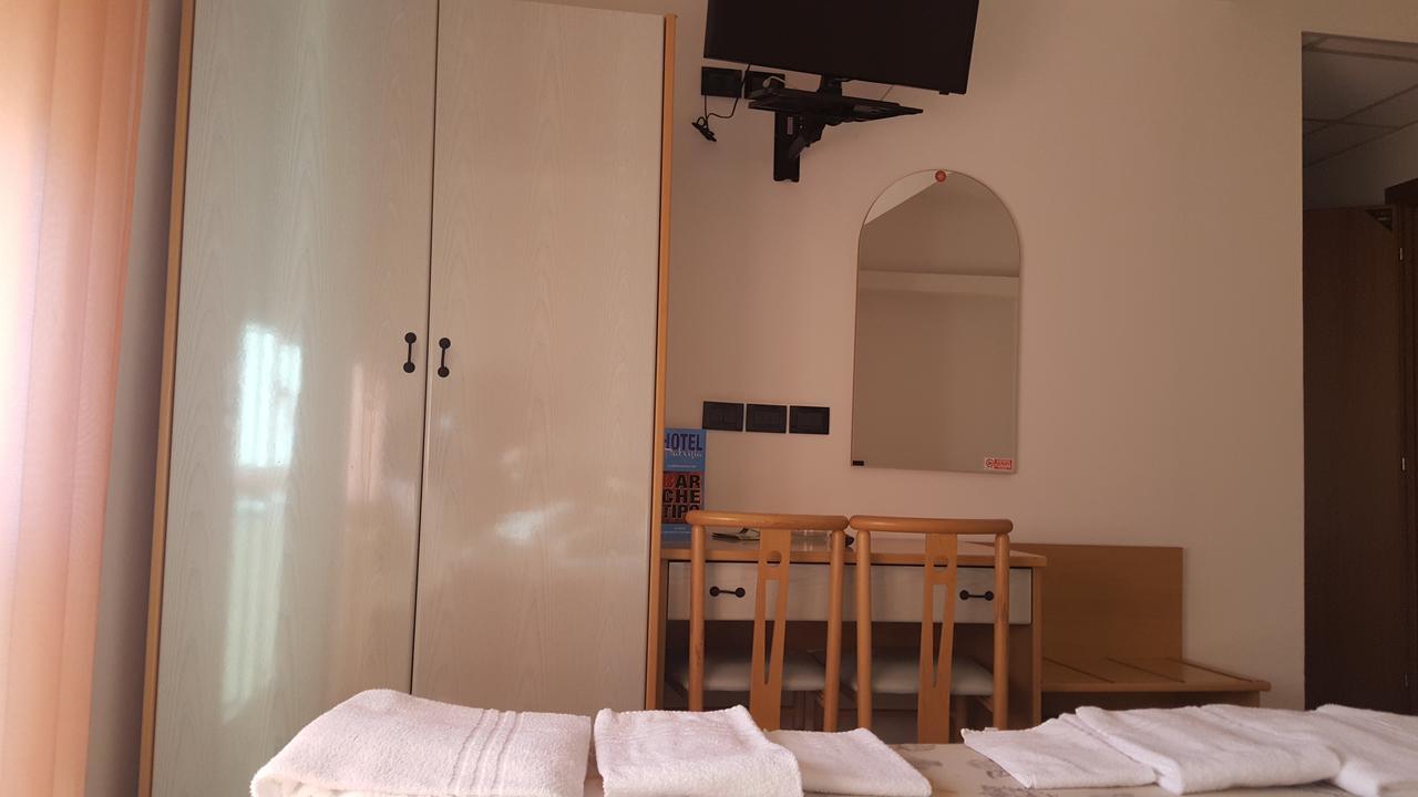 Patrizia Hotel 2*